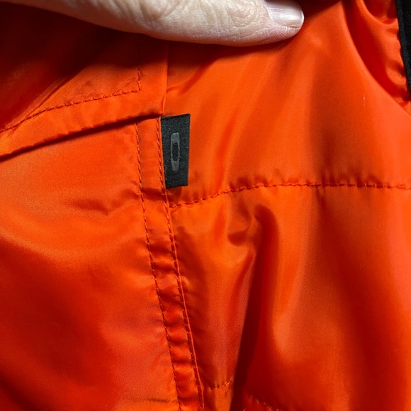 Oakley Black and Orange reversible Quilted Vest - Picture 6 of 8
